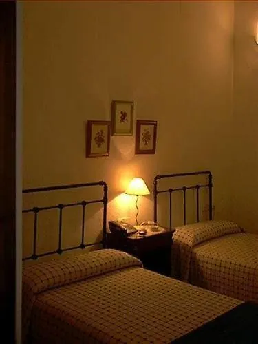 Hotel Plaza Chica Cartaya 2*,